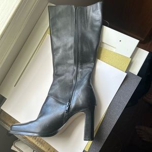 Black Leather High Boots White Mountain 8